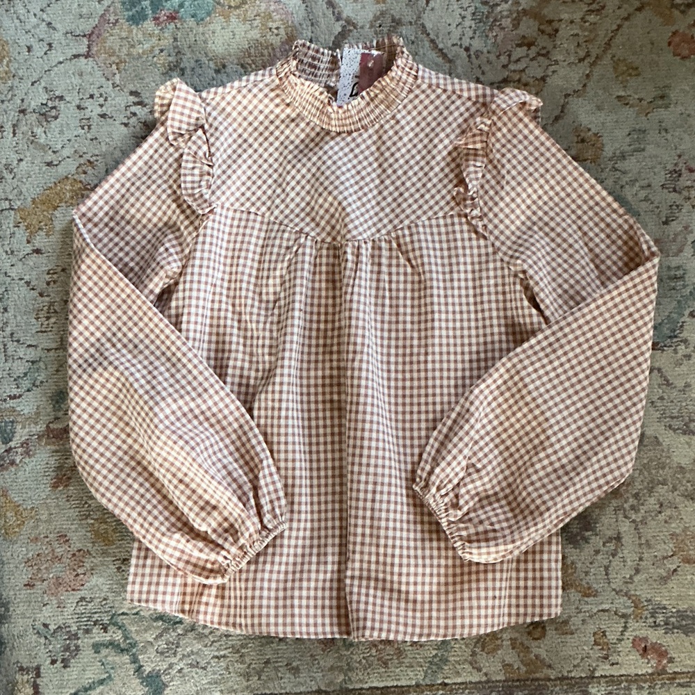 ANDREE BY UNIT Checkered Ruffle Top in Cream and Brown